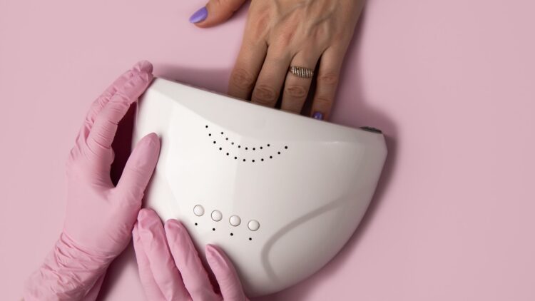 Nail lamp